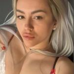 Luna, blonde Frau heute noch Sex? Bild