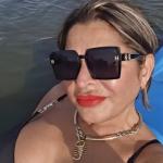 Bella Hot geile Milf, will hart und tief in den Arsch gefickt werden. Bild